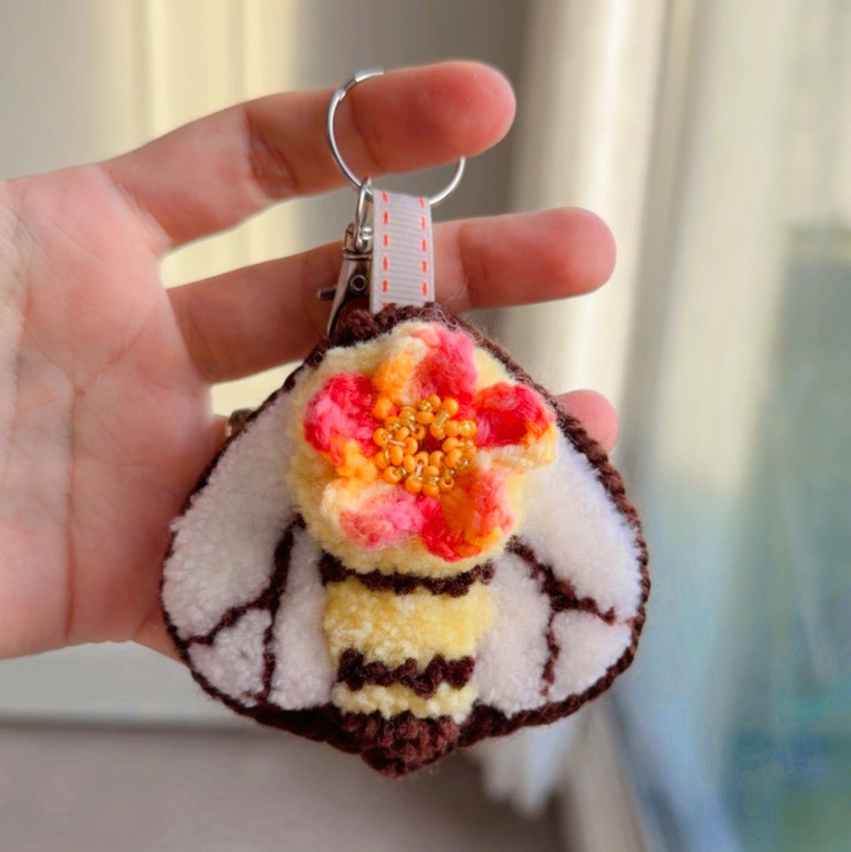 Bee - keychains