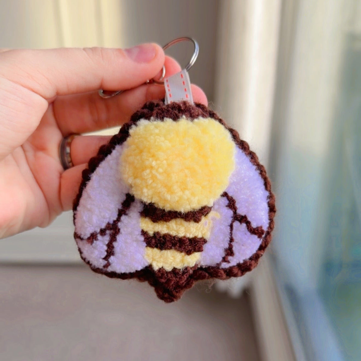 Bee - keychains