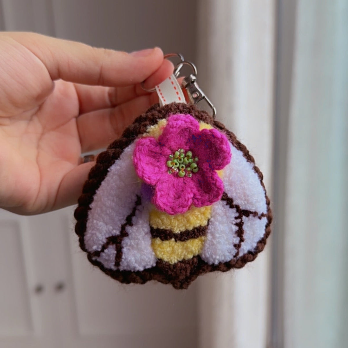 Bee - keychains