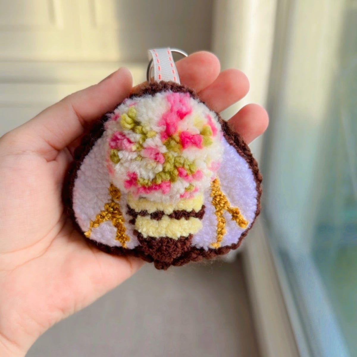 Bee - keychains